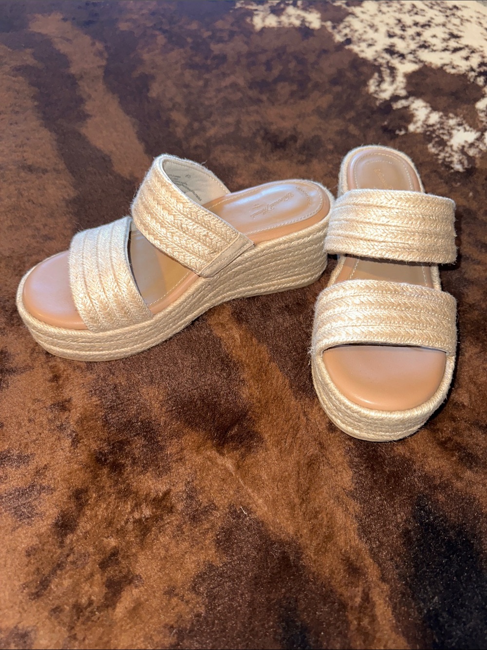 Universal Thread Cream Woven Platform Slide Sandals